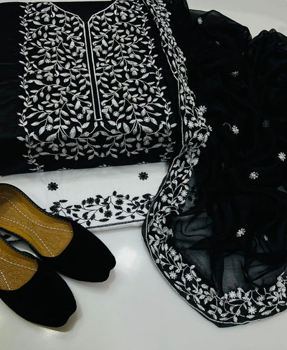 4pc Black Embroidered Dress Black/White (Khussa Gift)
